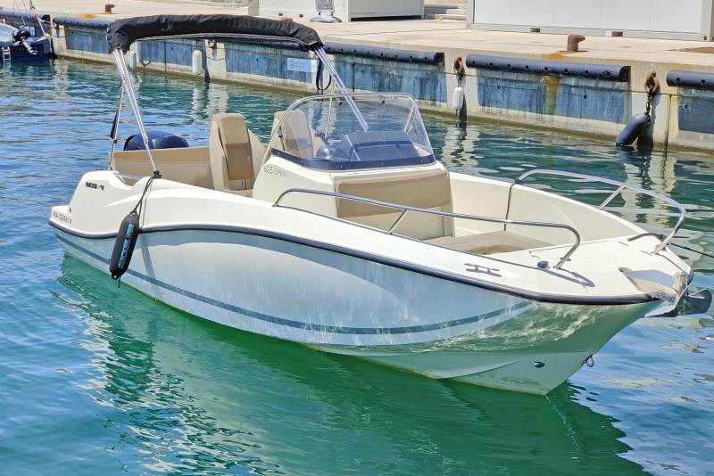 Location de bateau pour journée en famille Marseille